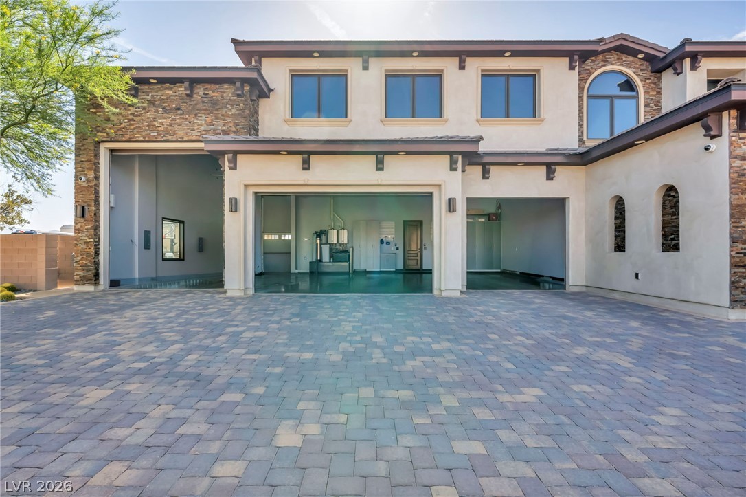 5764 Aspen Falls Circle