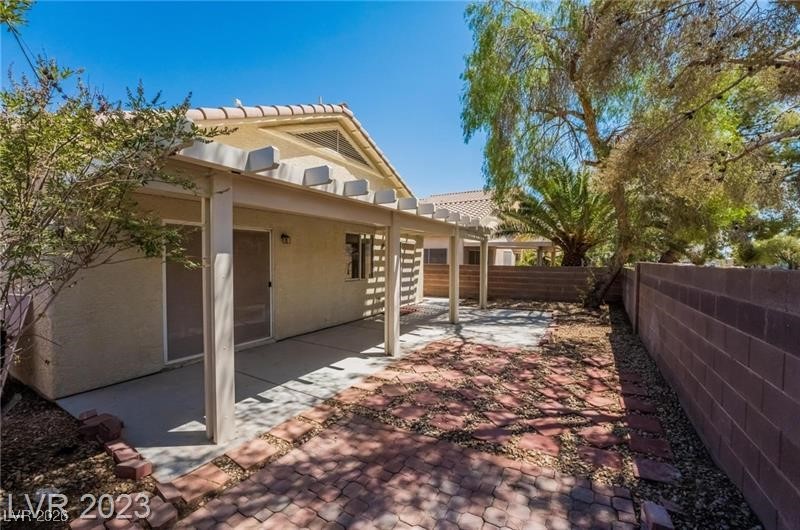 1129 Country Shadows Way