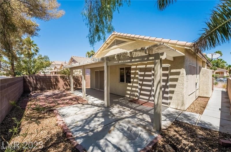 1129 Country Shadows Way