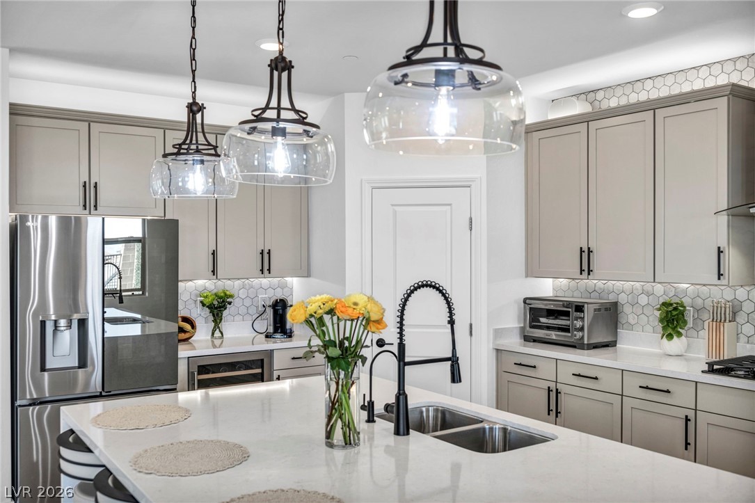 390 Coastal Redwood Street