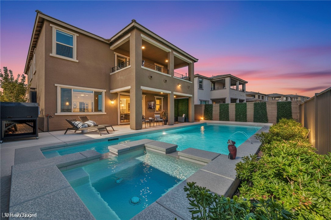 390 Coastal Redwood Street