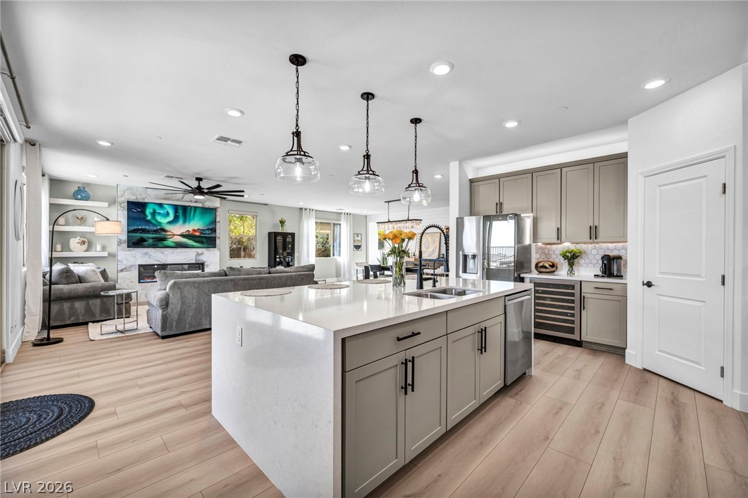 390 Coastal Redwood Street