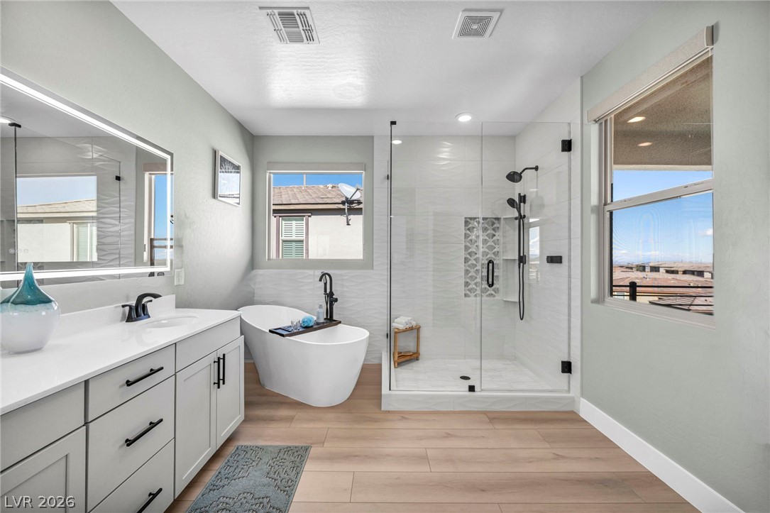 390 Coastal Redwood Street