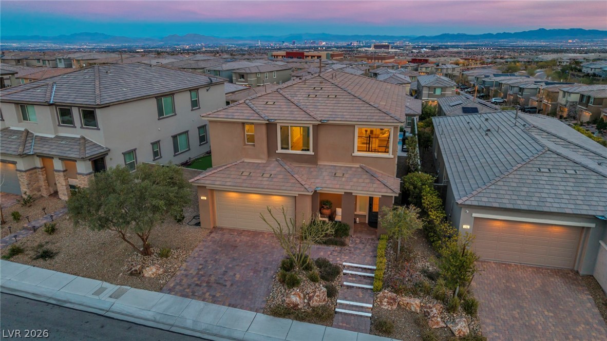 390 Coastal Redwood Street