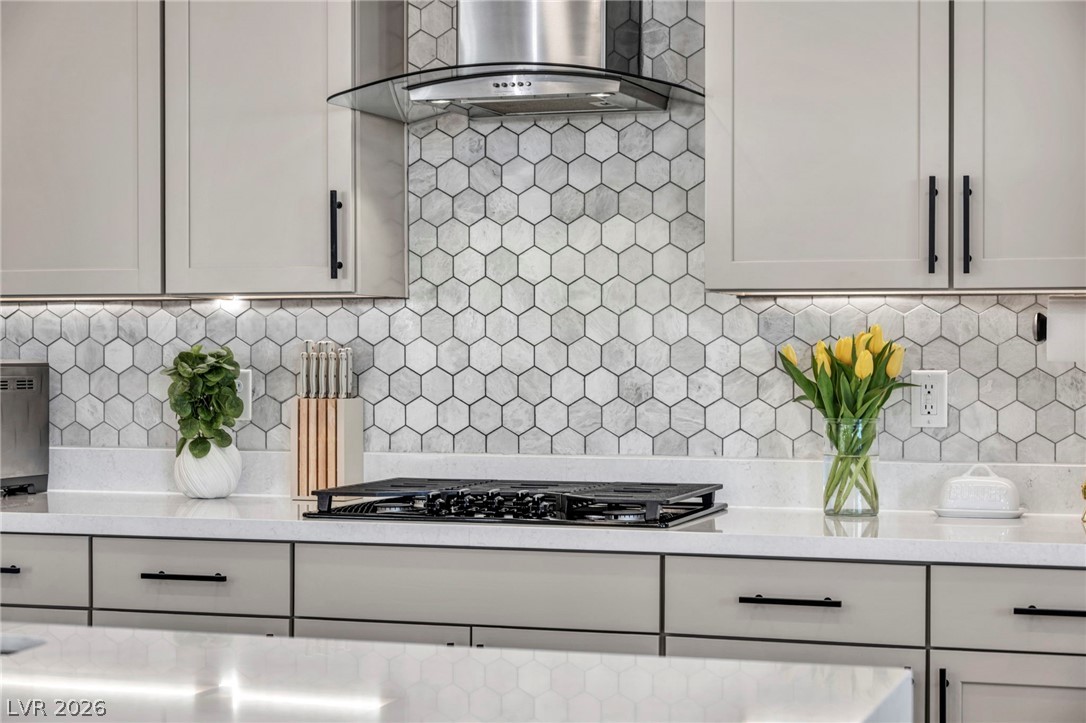 390 Coastal Redwood Street