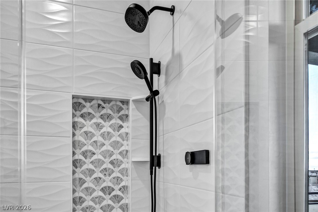 390 Coastal Redwood Street