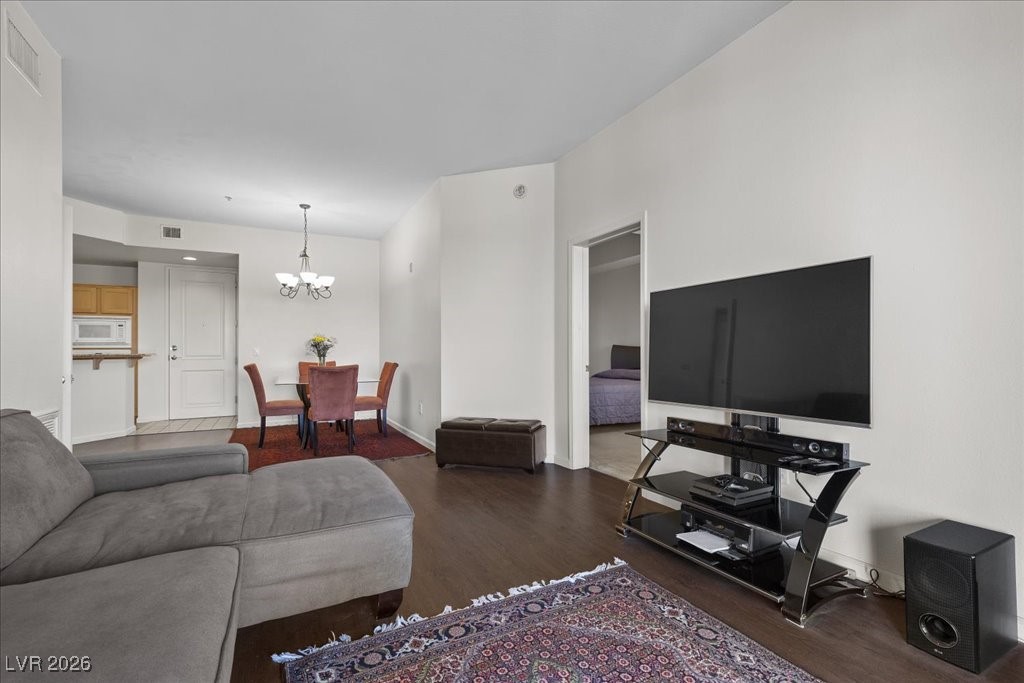 19 East Agate Avenue 407