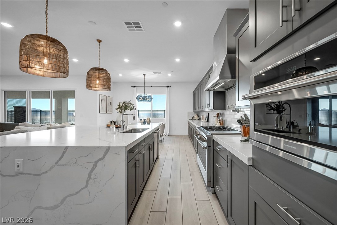 318 Kandinsky Court