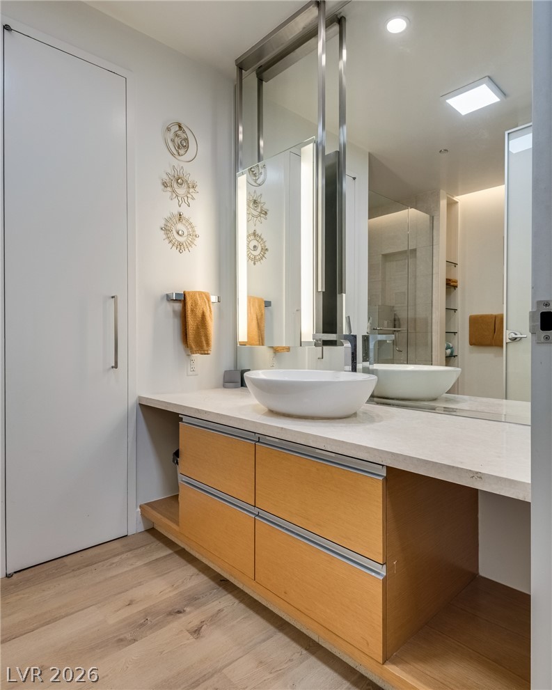 3722 Las Vegas Boulevard 1810