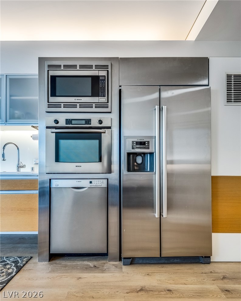 3722 Las Vegas Boulevard 1810