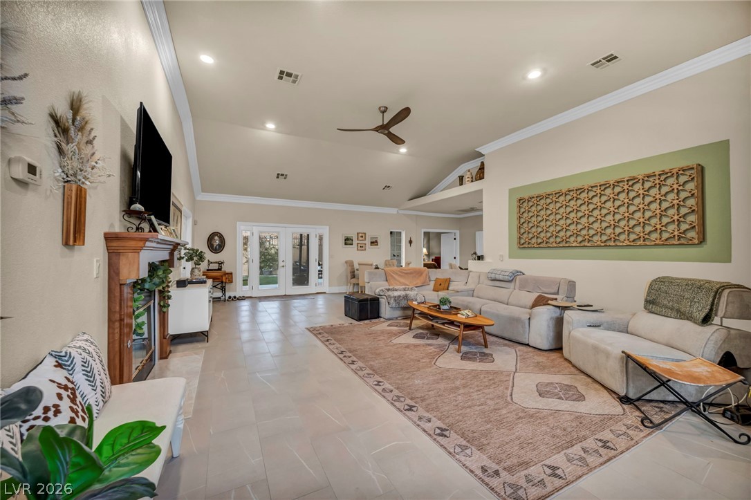 828 Singing Drum Drive