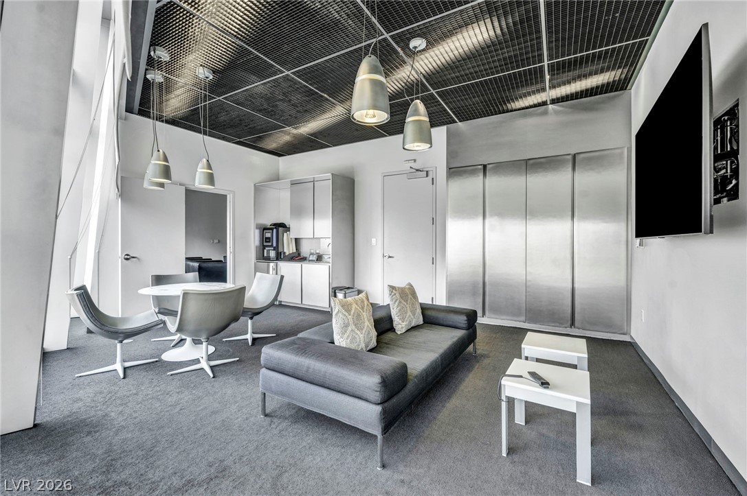 3726 Las Vegas Boulevard 1109