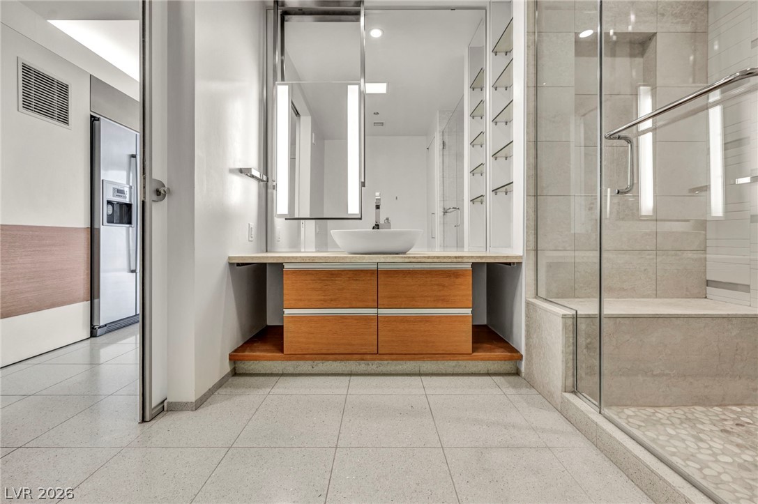 3726 Las Vegas Boulevard 1109