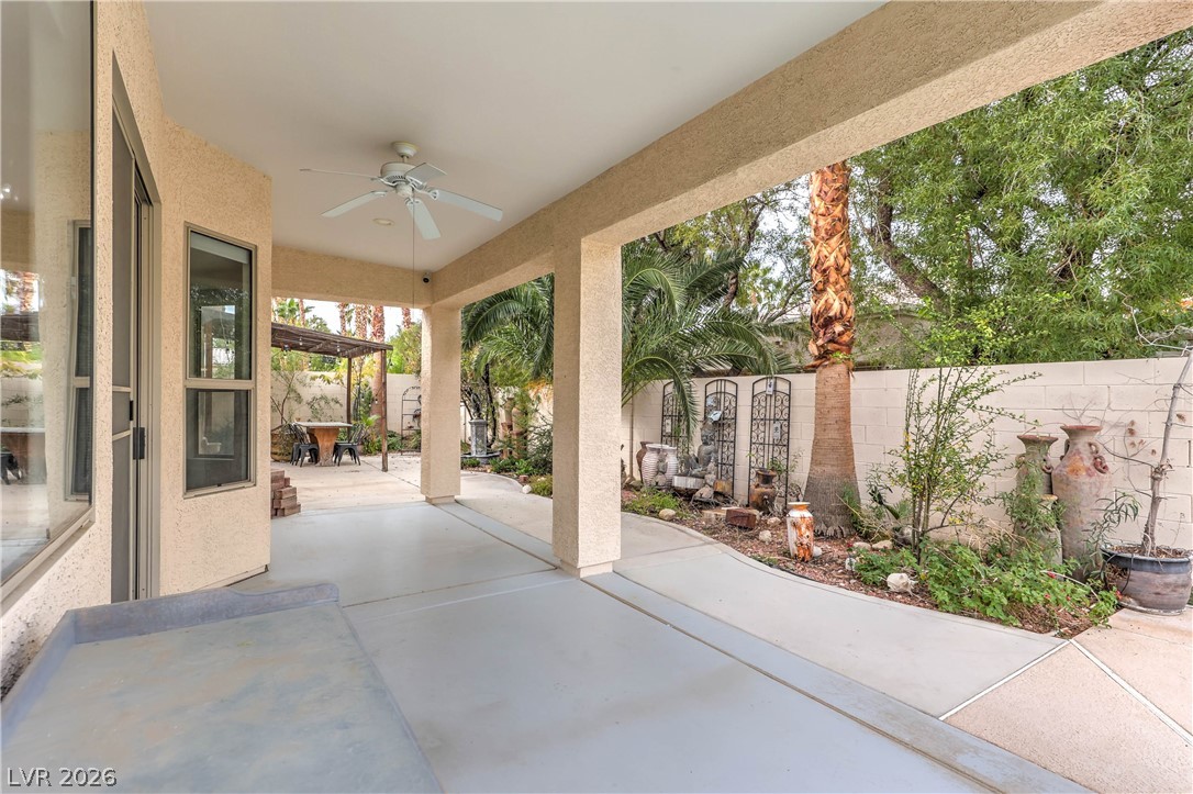 10 Castle Creek Court