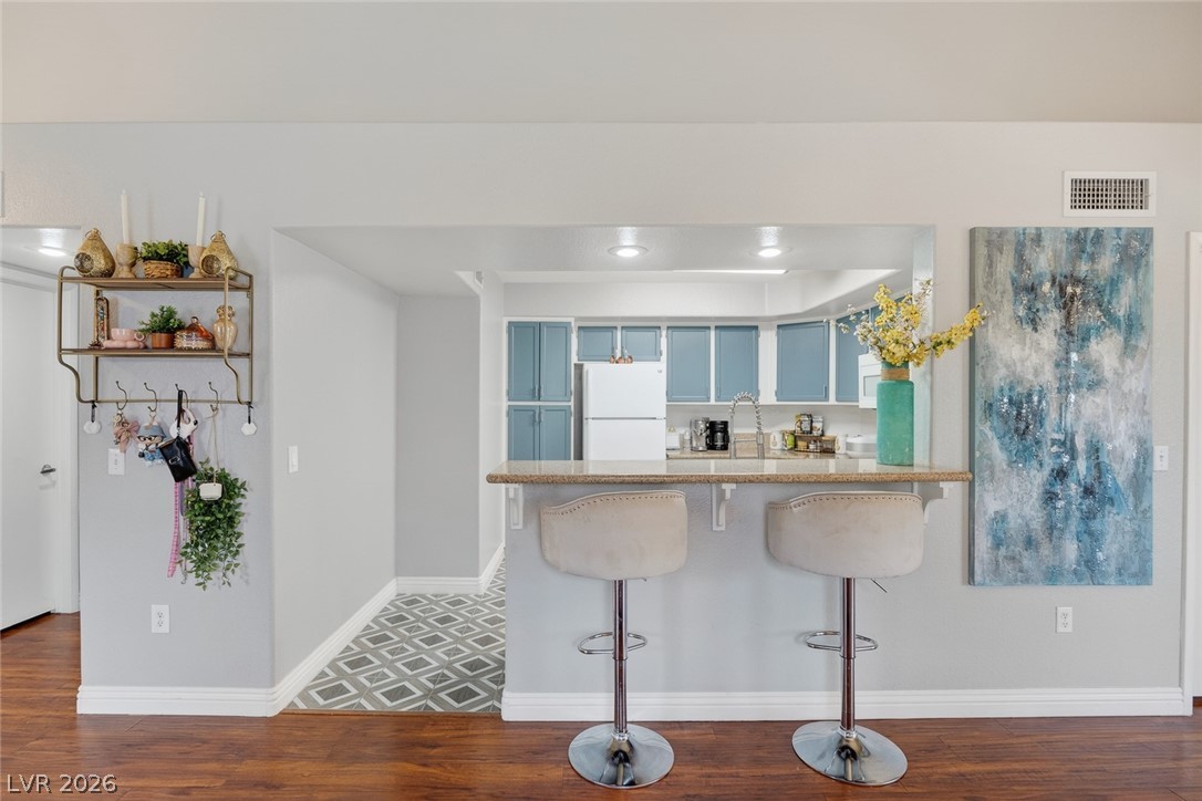 7950 West Flamingo Road 2056