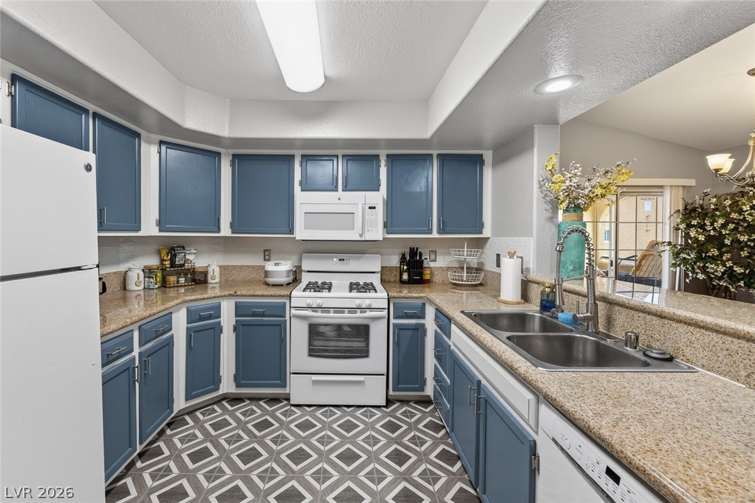 7950 West Flamingo Road 2056