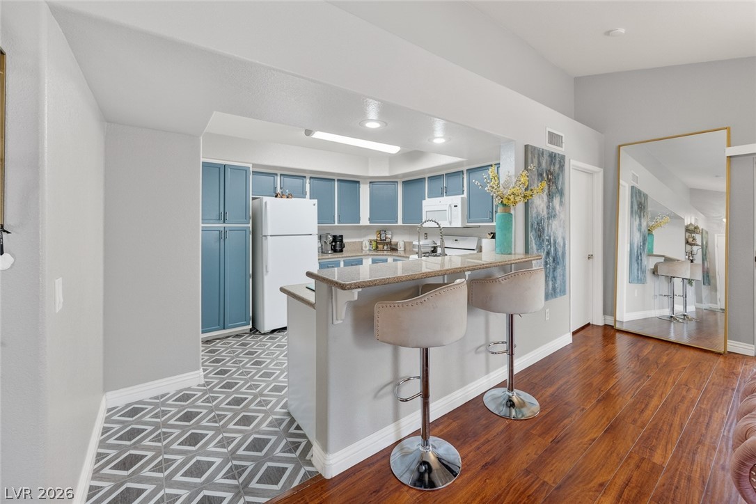 7950 West Flamingo Road 2056