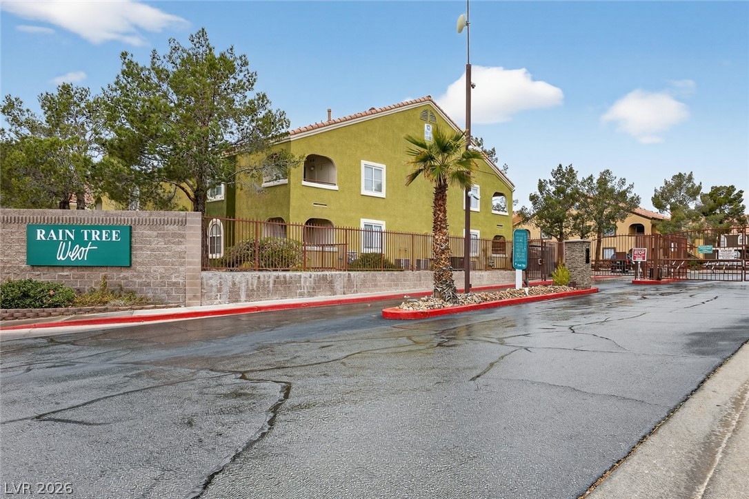 7950 West Flamingo Road 2056