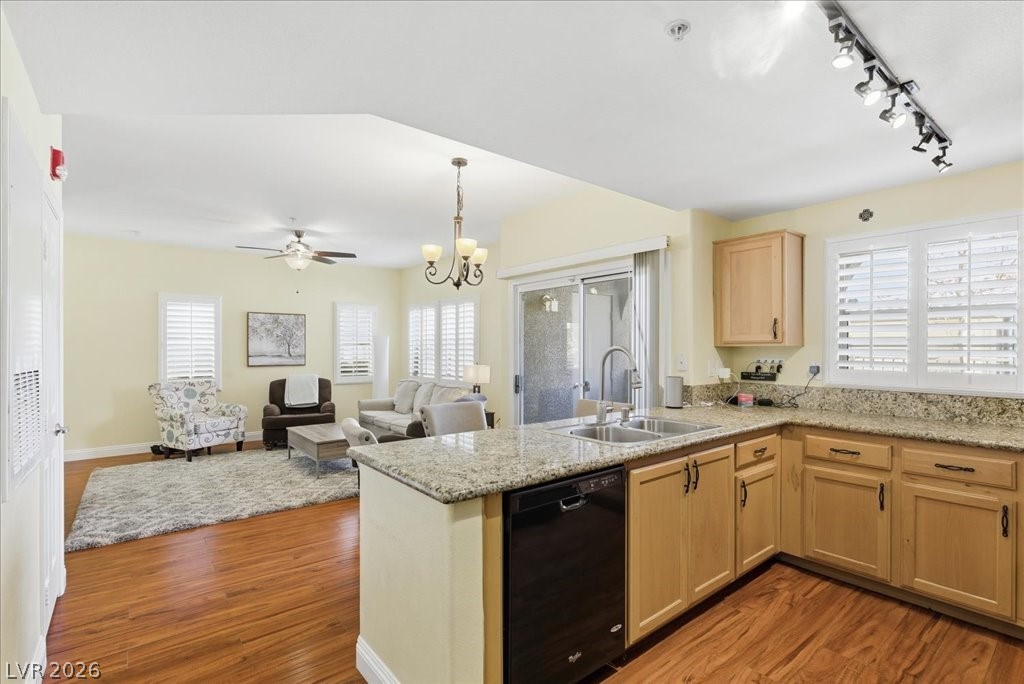 7660 West Eldorado Lane 136