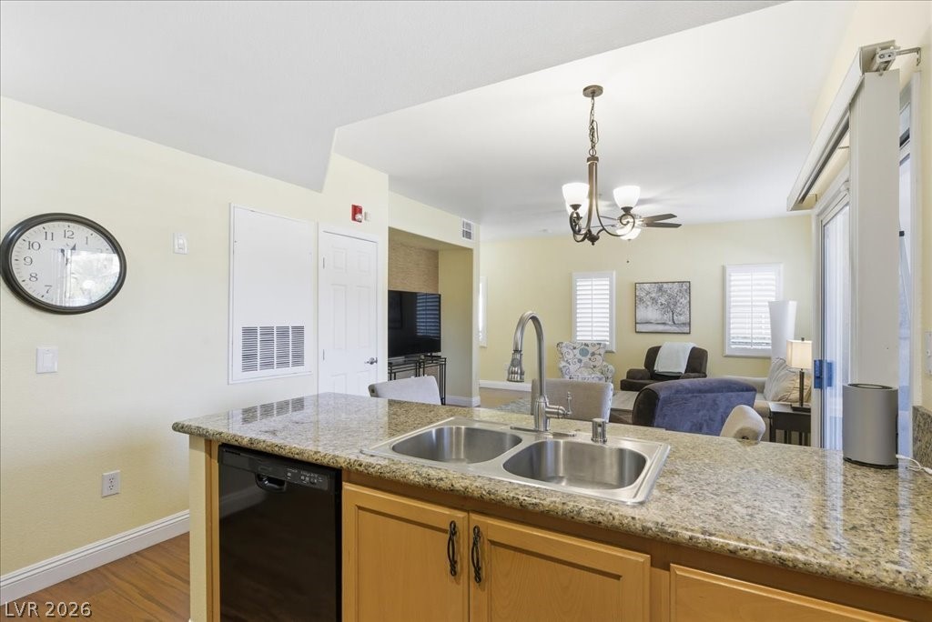 7660 West Eldorado Lane 136