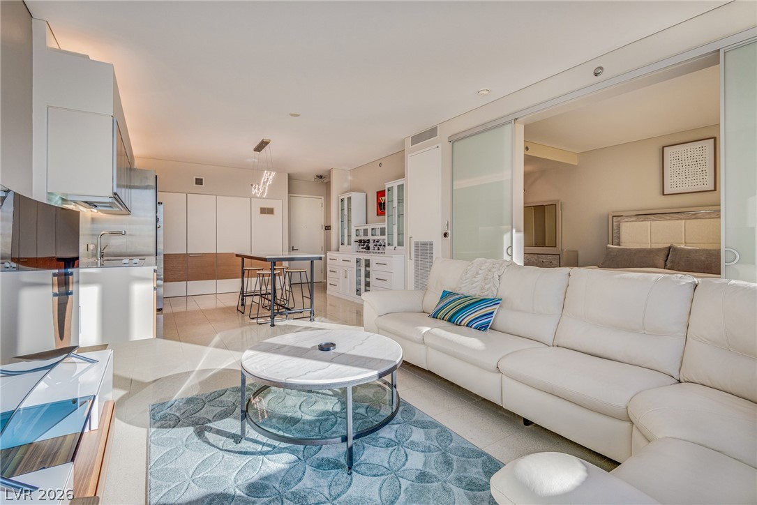 3726 Las Vegas Boulevard 2203