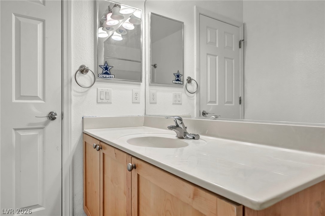 9145 Careful Canvas Avenue