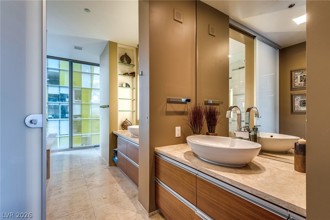 3722 Las Vegas Boulevard 1107