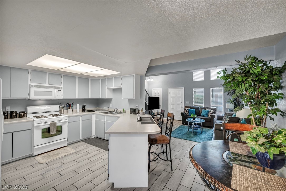 446 Sellers Place