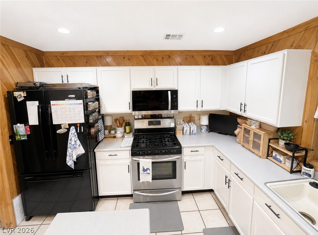 6228 Autumn Creek Drive