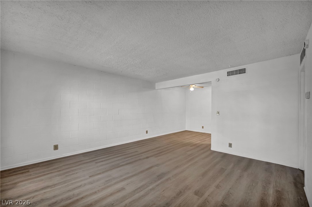 605 South Royal Crest Circle 9