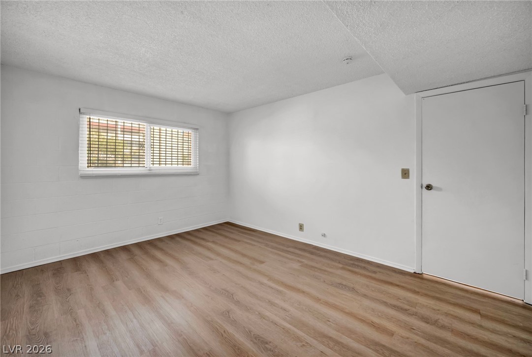 605 South Royal Crest Circle 9