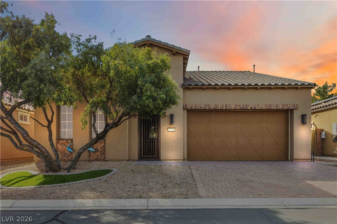 3745 Riviera Regal Avenue