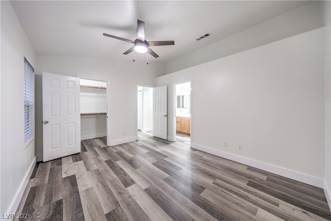 8233 West Rochelle Avenue