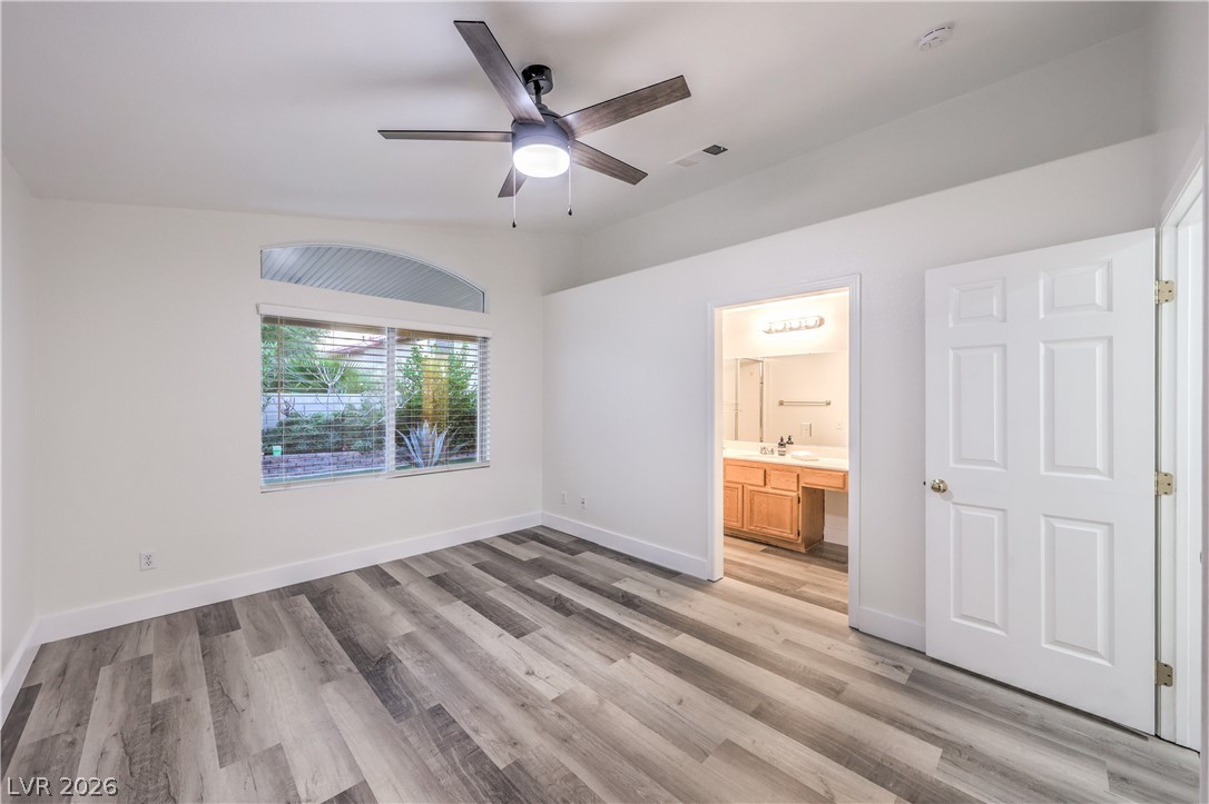 8233 West Rochelle Avenue