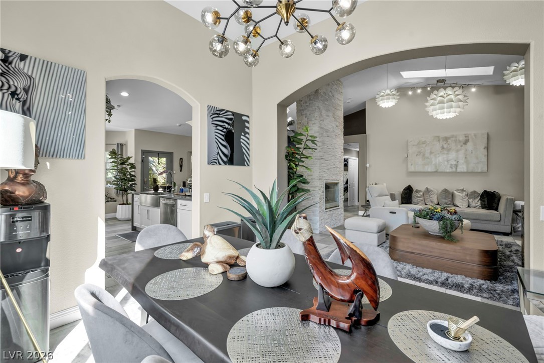 11212 Dell Cliffs Court