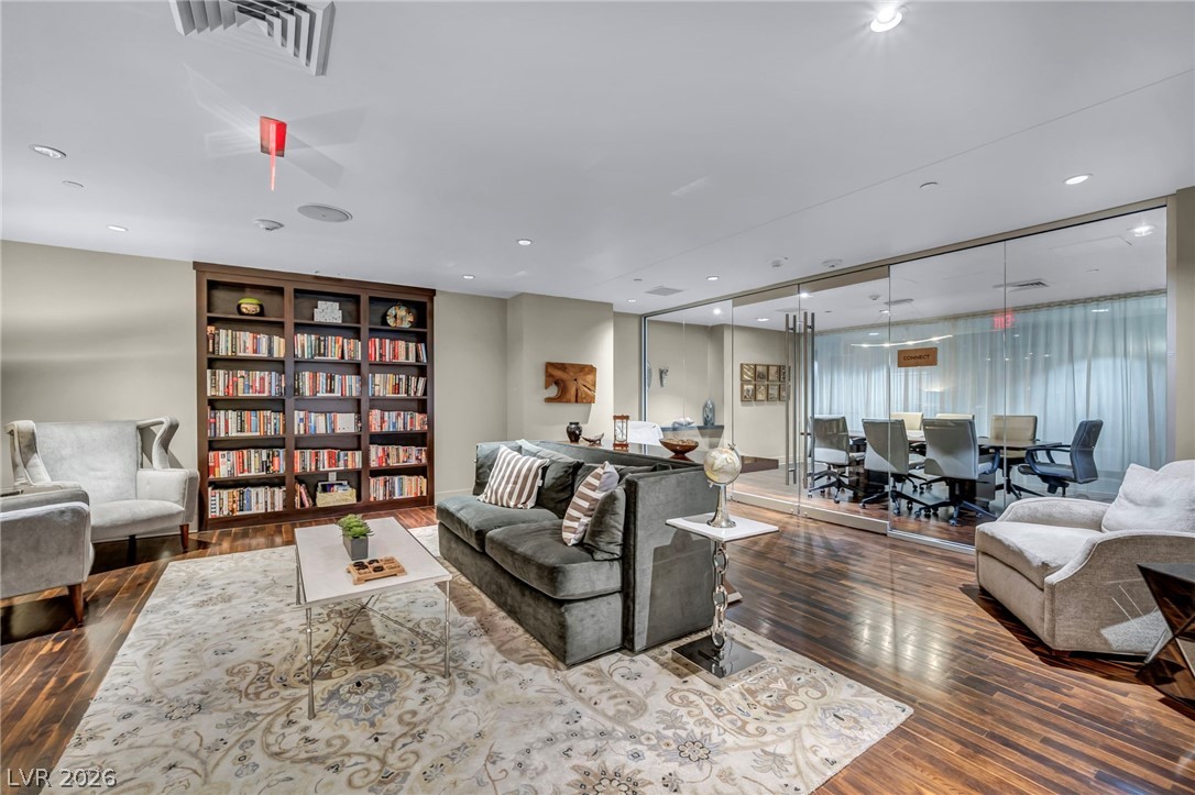 8255 Las Vegas Boulevard 719