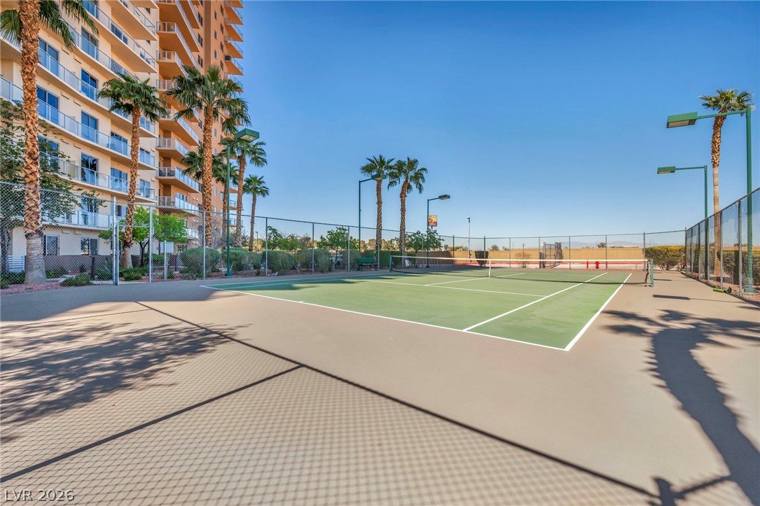 8255 Las Vegas Boulevard 719