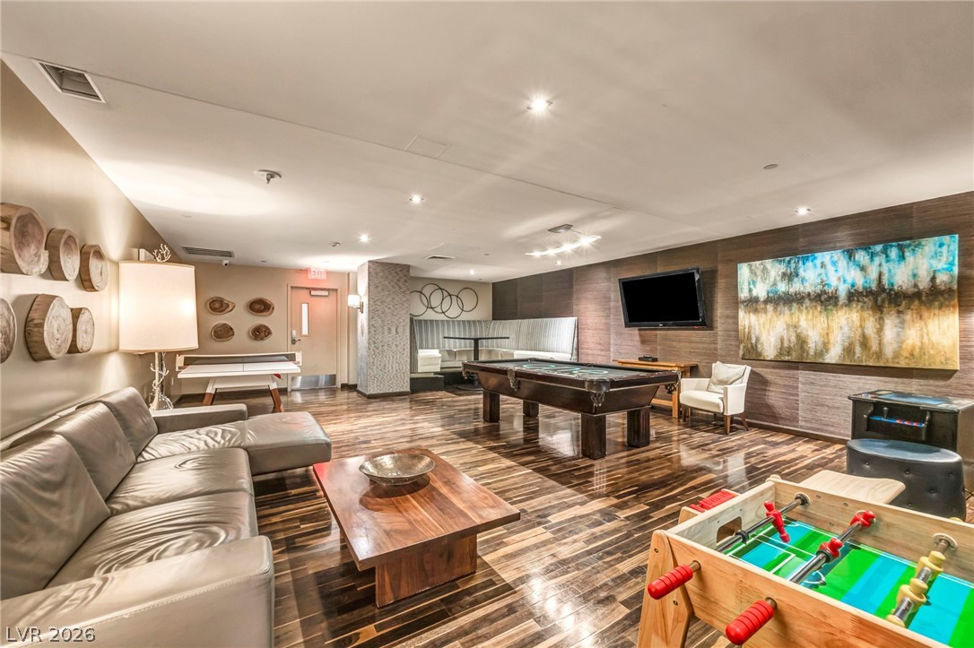 8255 Las Vegas Boulevard 719