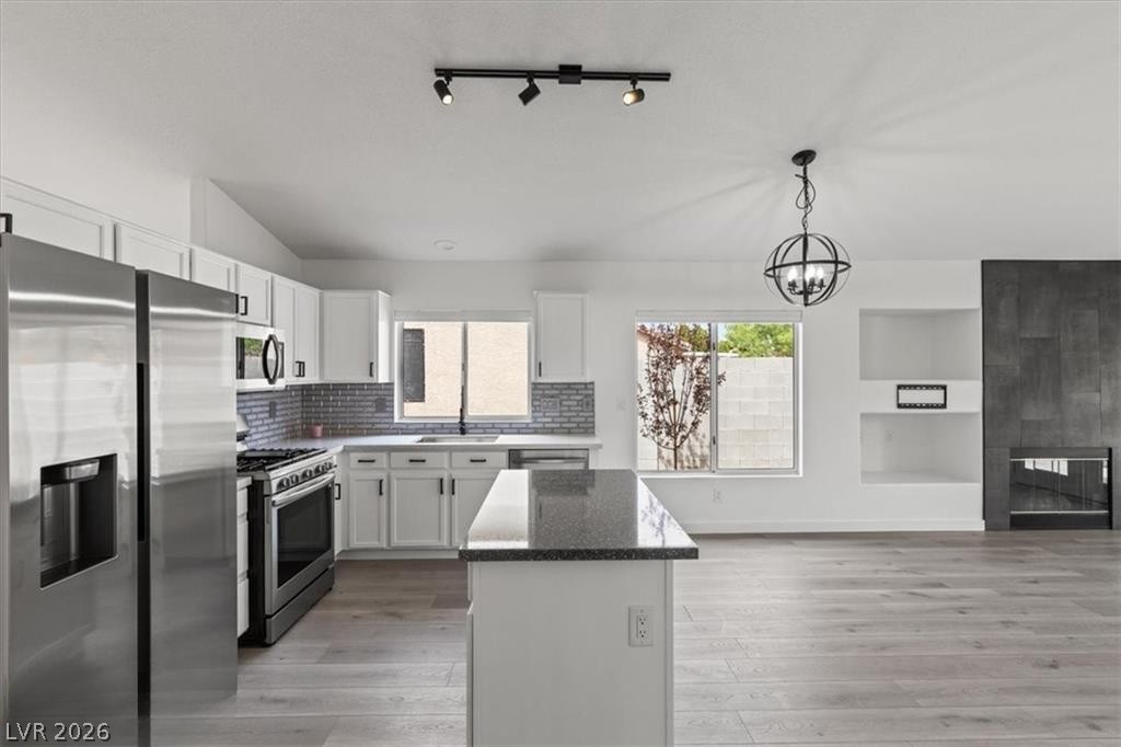 5212 Fall Meadows Avenue