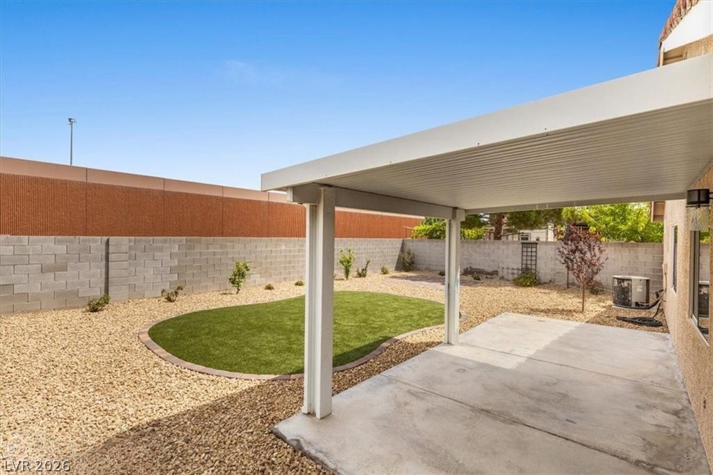 5212 Fall Meadows Avenue