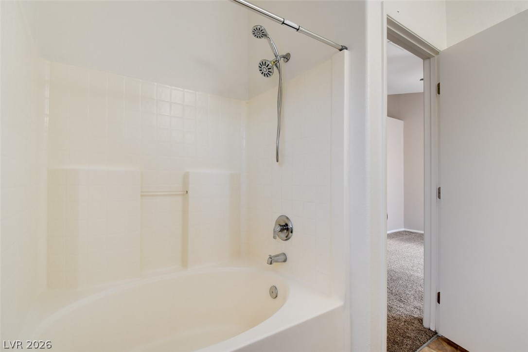 2921 Bison Mesa Avenue