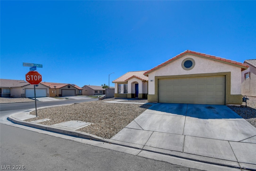 2921 Bison Mesa Avenue