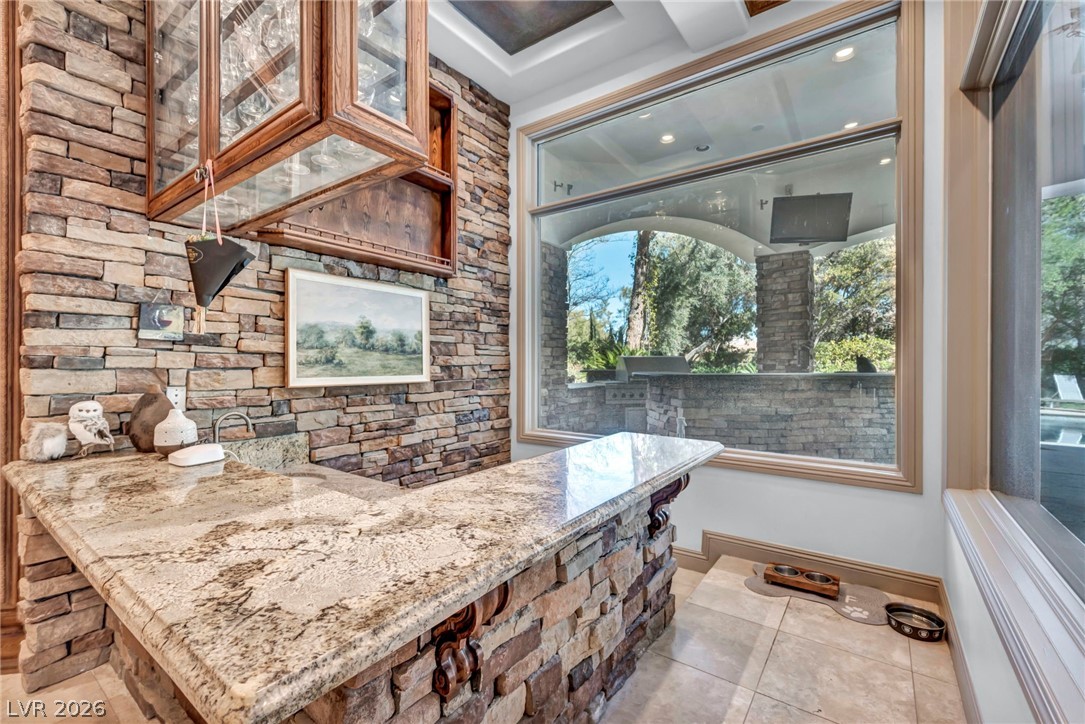 416 Saint Andrews Court