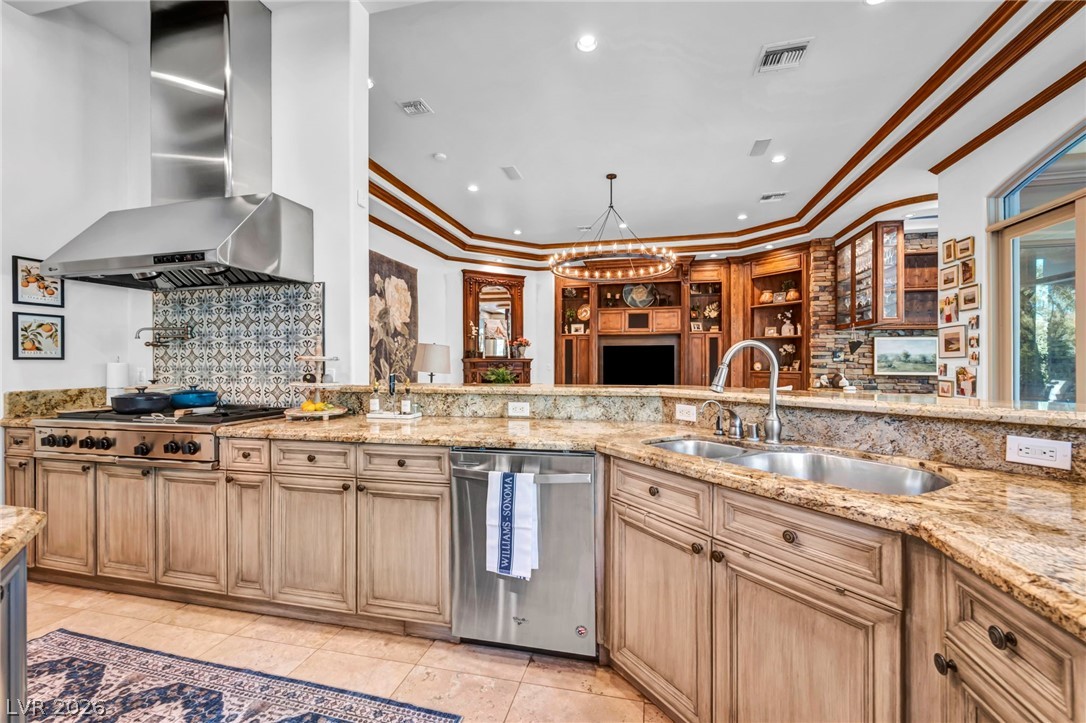 416 Saint Andrews Court