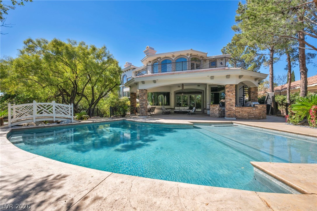 416 Saint Andrews Court