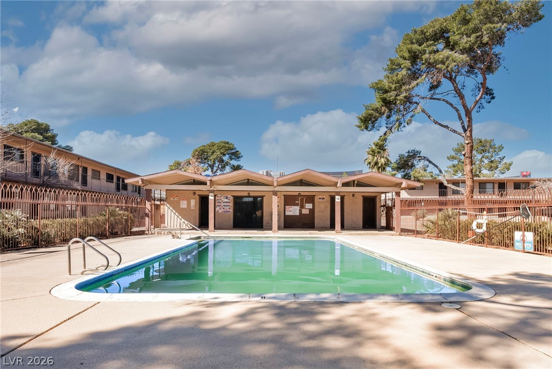 605 South Royal Crest Circle 6