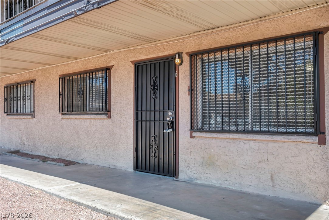 605 South Royal Crest Circle 6