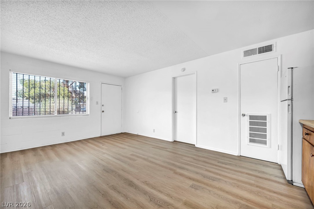 605 South Royal Crest Circle 6