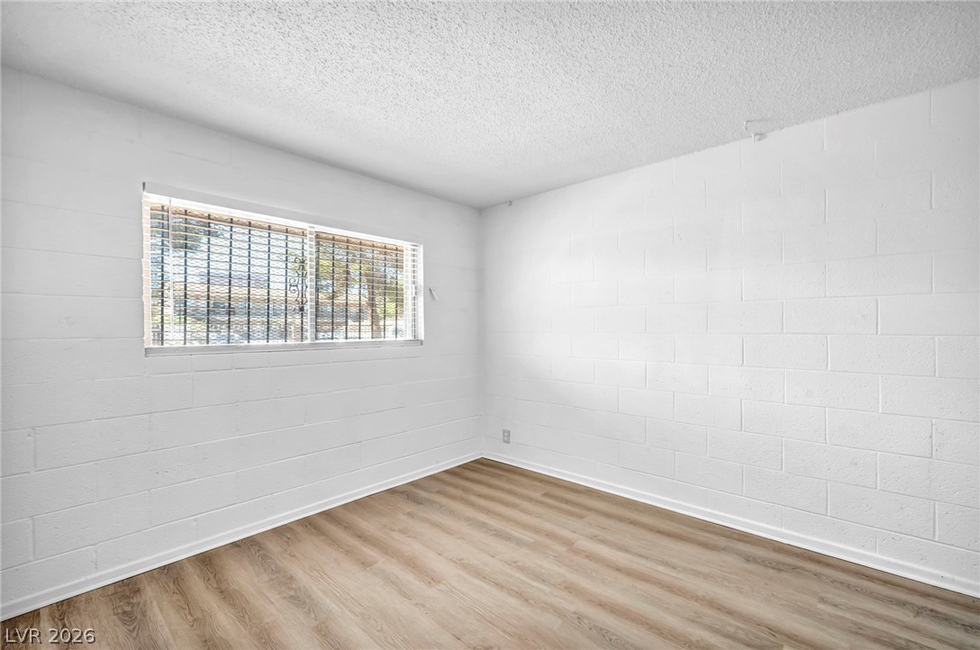 605 South Royal Crest Circle 6