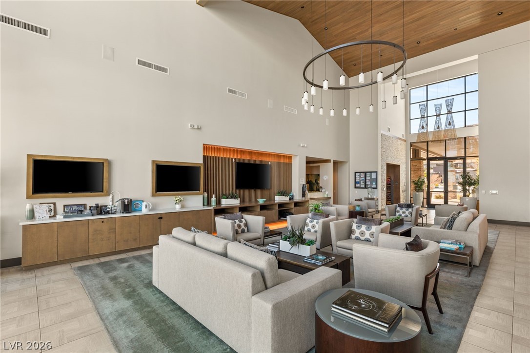10179 Emerald Sunset Court